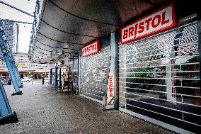 Bristol Store Chain Filled For Bankruptcy - Netherlands