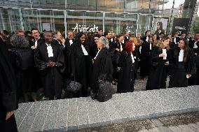 Lawyers Pay Tribute To Henri Leclerc - Paris