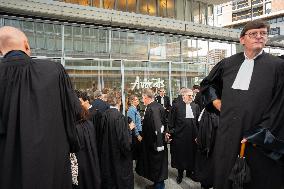 Lawyers Pay Tribute To Henri Leclerc - Paris