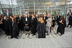 Lawyers Pay Tribute To Henri Leclerc - Paris