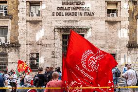 Italian Bus Industry Workers Protest In Rome