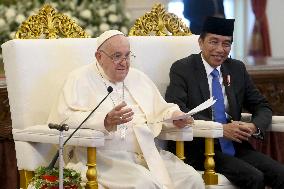 Pope Francis Meets With President Joko Widodo - Jakarta