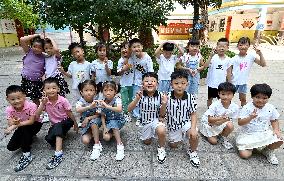 Twins in Elementary School in Handan