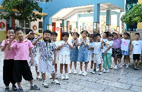 Twins in Elementary School in Handan