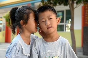 Twins in Elementary School in Handan