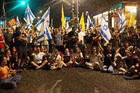 Anti-Government Protest Outside Netanyahu’s Home - Jerusalem