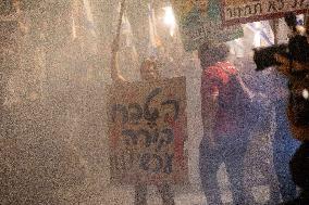 Anti-Government Protest Outside Netanyahu’s Home - Jerusalem