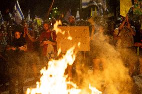 Anti-Government Protest Outside Netanyahu’s Home - Jerusalem