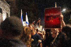 Anti-Government Protest Outside Netanyahu’s Home - Jerusalem