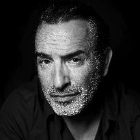 Exclu - Jean Dujardin Portrait - Paris