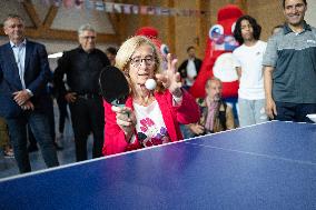 Mini Club in a School during the Paralympic Games - Paris