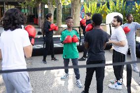 Mini Club in a School during the Paralympic Games - Paris