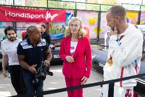 Mini Club in a School during the Paralympic Games - Paris