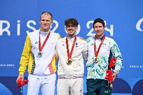 Paris 2024 Paralympics - Para Cycling Road - Alexandre Leaute Wins Gold