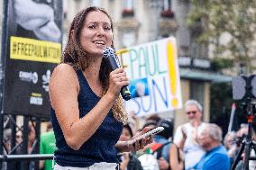 Demonstration In Support Of Paul Watson - Paris