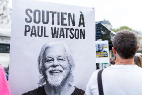 Demonstration In Support Of Paul Watson - Paris