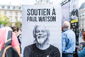 Demonstration In Support Of Paul Watson - Paris