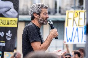 Demonstration In Support Of Paul Watson - Paris