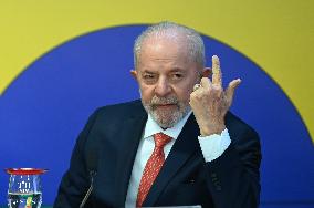 Brazilian President Luiz Inácio Lula Da Silva Congratulates The Best Schools In Brazil.