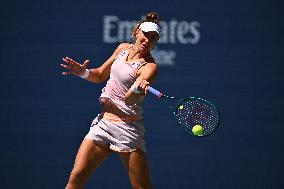 US Open - Muchova v Haddad Maia Quarterfinal