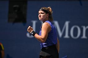 US Open - Muchova v Haddad Maia Quarterfinal