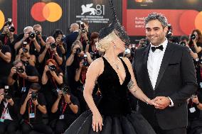 81st Mostra - Lady Gaga And Fiance Walk The Red Carpet