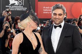 81st Mostra - Lady Gaga And Fiance Walk The Red Carpet