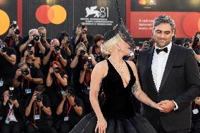 81st Mostra - Lady Gaga And Fiance Walk The Red Carpet