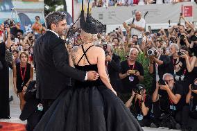 81st Mostra - Lady Gaga And Fiance Walk The Red Carpet