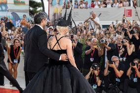 81st Mostra - Lady Gaga And Fiance Walk The Red Carpet