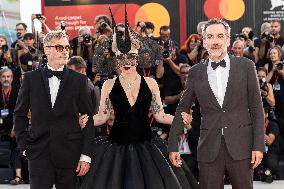 81st Mostra - Lady Gaga And Fiance Walk The Red Carpet