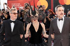 81st Mostra - Lady Gaga And Fiance Walk The Red Carpet