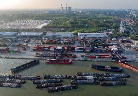 North Jiangsu Canal Container Traffic Record High