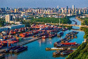 North Jiangsu Canal Container Traffic Record High