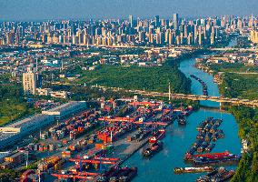 North Jiangsu Canal Container Traffic Record High