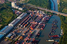 North Jiangsu Canal Container Traffic Record High