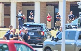 14-Year-Old In Custody After 4 Killed In High School Shooting - Georgia - Pierre