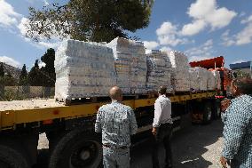 Palestinians In Nablus Send Food Aid To Jenin - West Bank