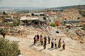 Israel Lays Siege To Jenin - West Bank