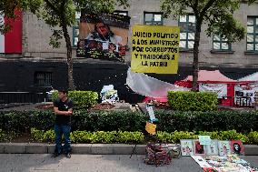 Staff Of The Supreme Court Of Justice Of The Nation In Mexico, Continues To Work Stoppage By Judicial Reform