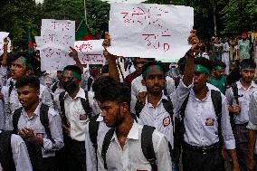 Thousands Of People Join 'Shahidi March' In Dhaka