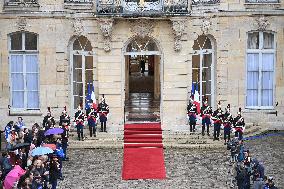 Handover Ceremony At Hotel De Matignon - Paris