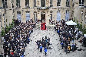 Handover Ceremony At Hotel De Matignon - Paris