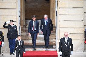 Handover Ceremony At Hotel De Matignon - Paris