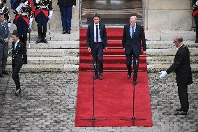 Handover Ceremony At Hotel De Matignon - Paris