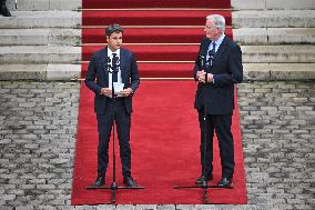 Handover Ceremony At Hotel De Matignon - Paris