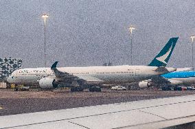 Cathay Pacific Airbus A350-1000