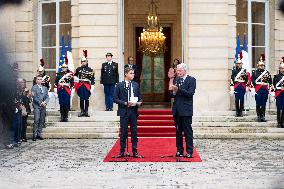 Handover Ceremony At Hotel De Matignon - Paris