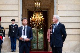 Handover Ceremony At Hotel De Matignon - Paris