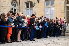 Handover Ceremony At Hotel De Matignon - Paris